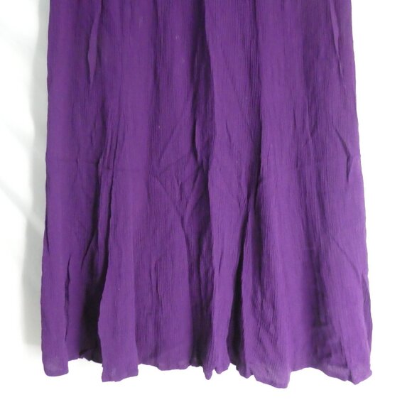 LAURA SCOTT | large | Textured Purple Skirt | 100% Recycled Bottle Material - Picture 7 of 16